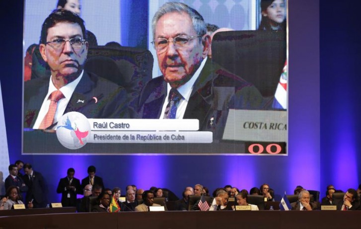 Raul Castro elogia Obama em discurso e agradece pelo fim do isolamento cubano 