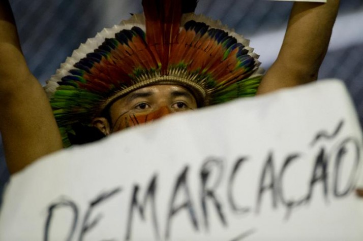 Indígenas protestam na abertura dos Jogos Mundiais Indígenas, em Palmas (TO)