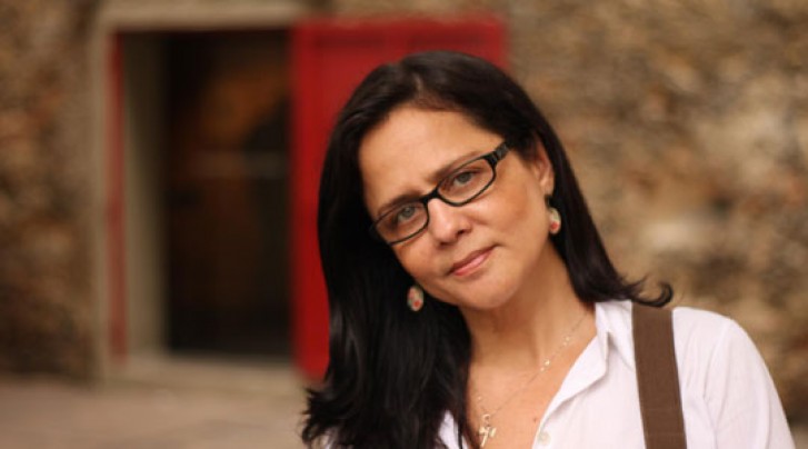 Professora Stela Guedes, da UERJ