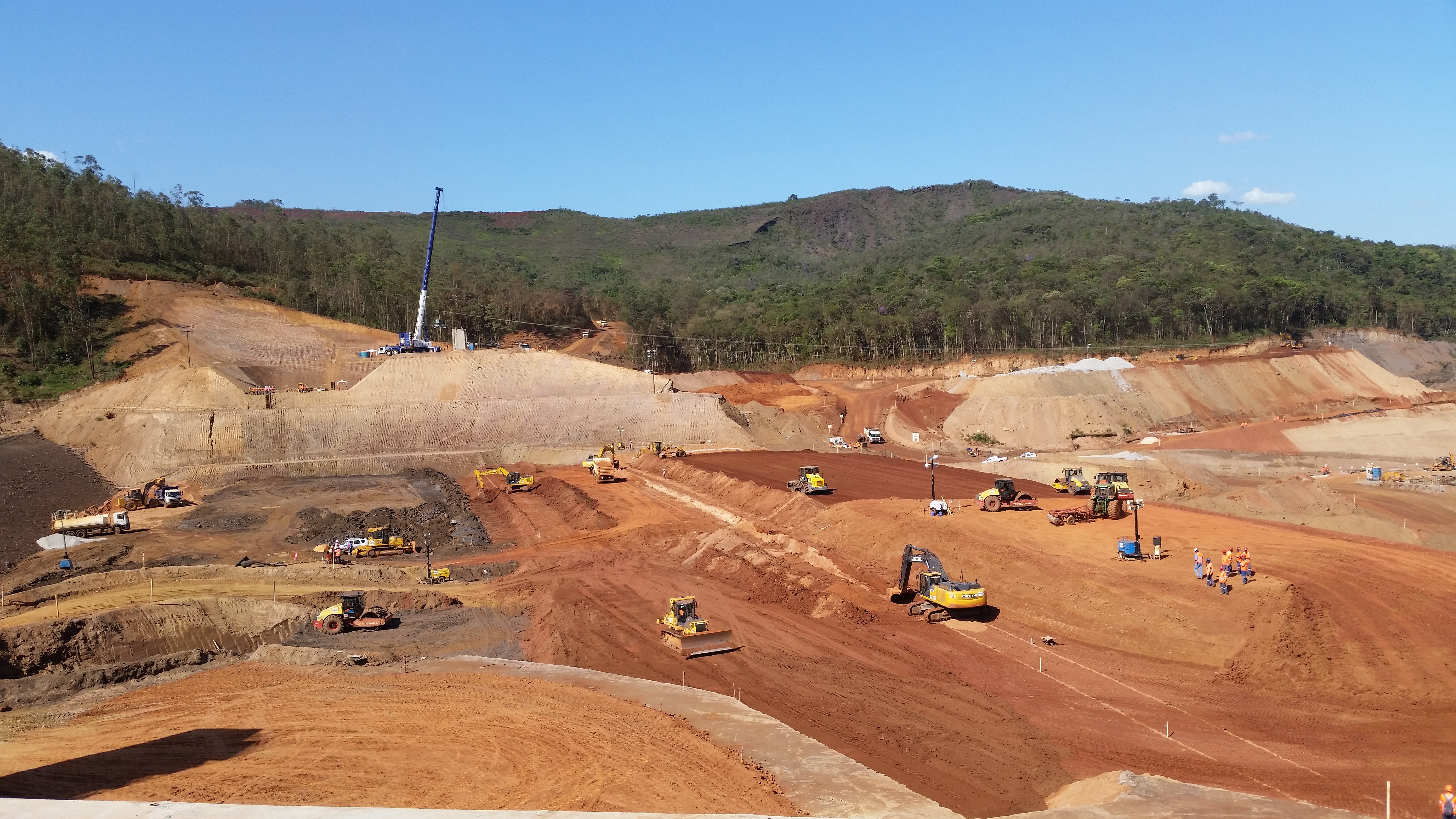 Obras da Barragem de Santarém, também atingida pela lama 