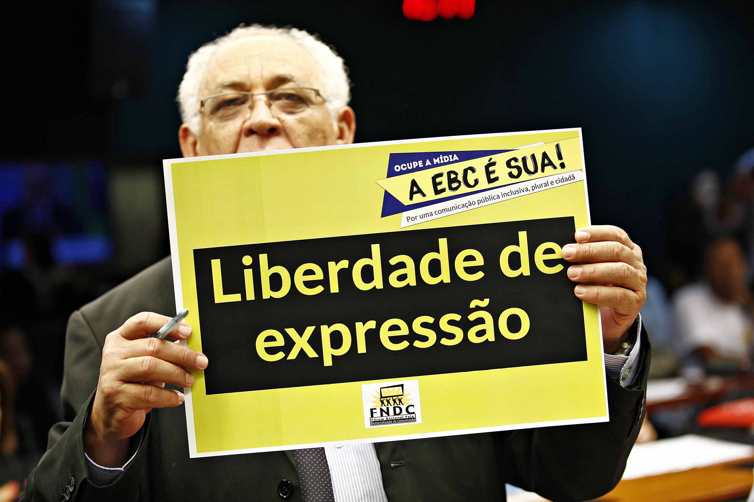 Deputados apoiam EBC durante audiência na Câmara